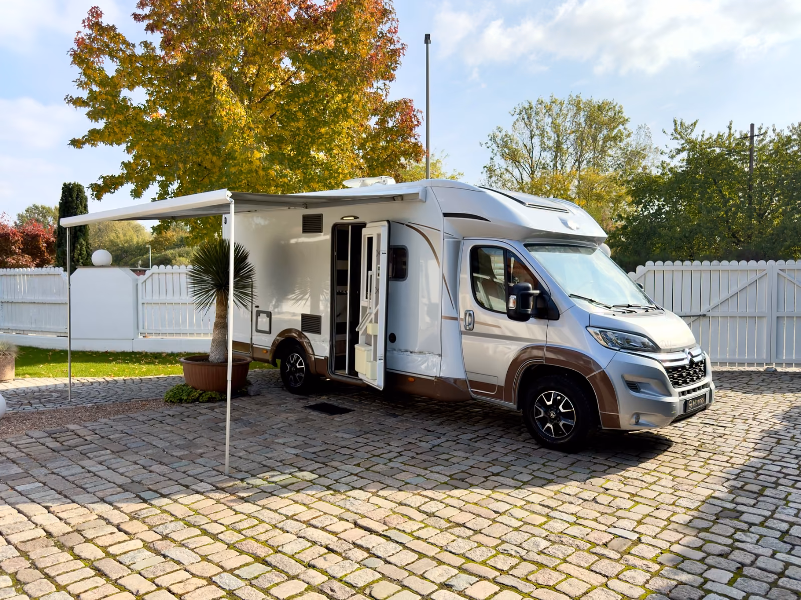 Bürstner Delfin T 680 G Harmony Line/6,95m/Hub/Sat/Kam/TV