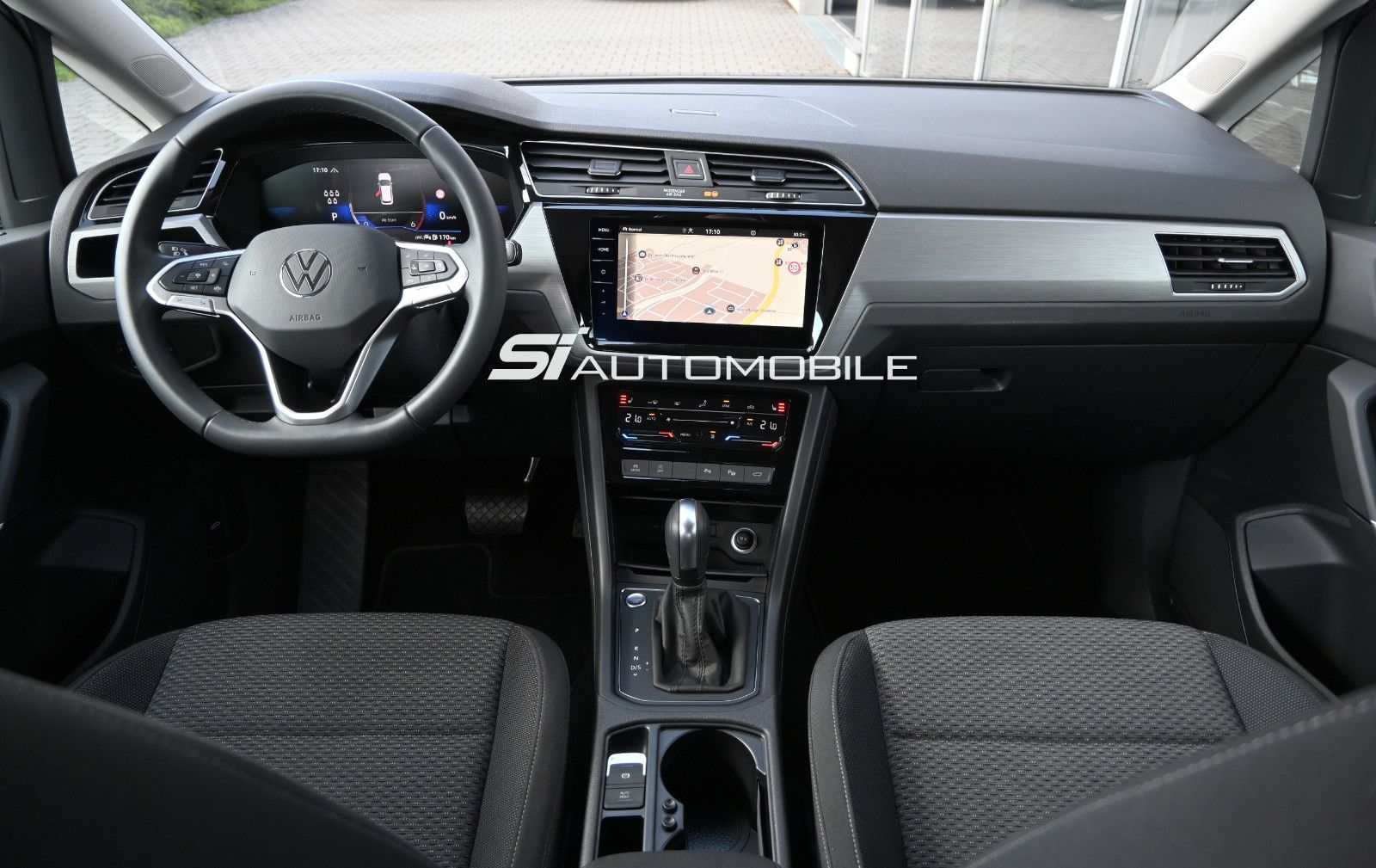 Fahrzeugabbildung Volkswagen Touran 2.0 TDI DSG Comfortline °UVP 58.262€°STHZ