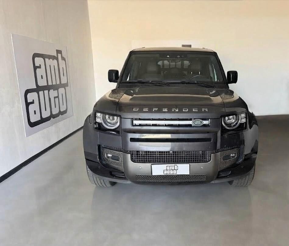 Land Rover Defender 110 3.0D I6 250 X-Dynamic SE imagem 2