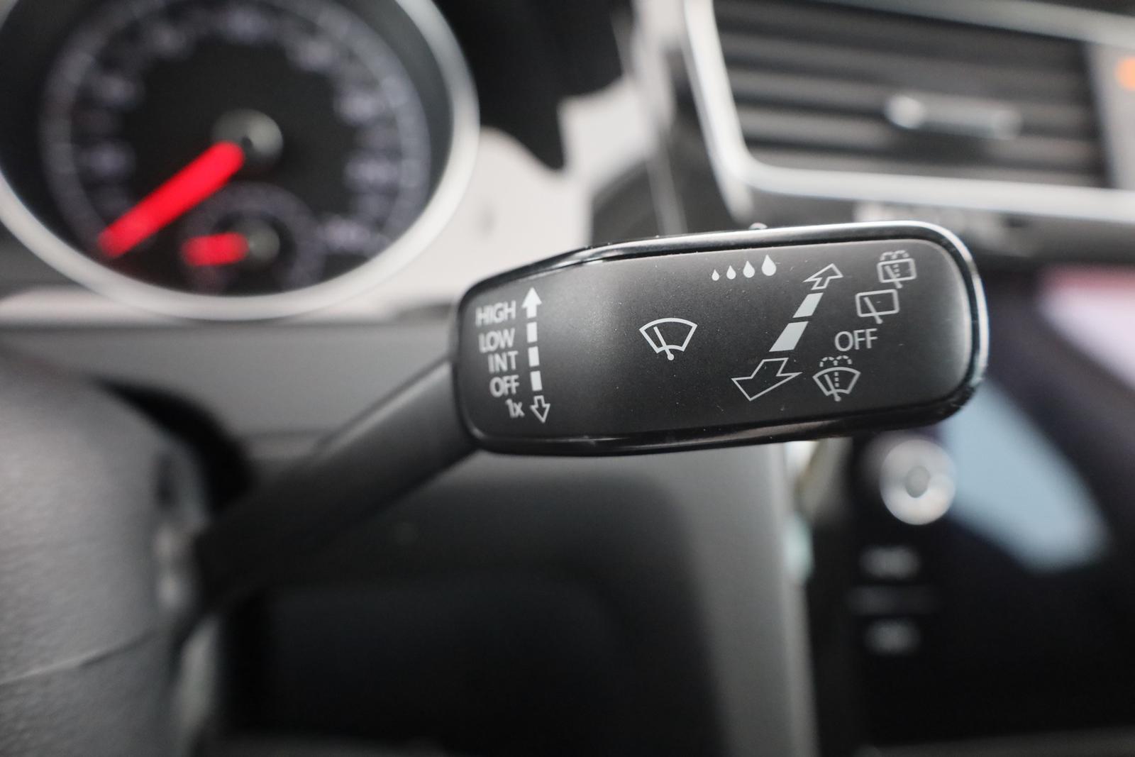 Volkswagen Golf VII 1.5 TSI Join Navi Sitzheizung ACC PDC