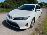 Toyota Auris Hybrid Life Plus 1,8-l-VVT-i - Toyota Auris mit Benzin-Antrieb: 1.8