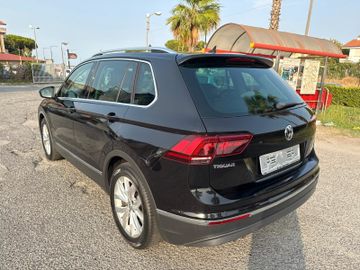 Volkswagen Tiguan - 12