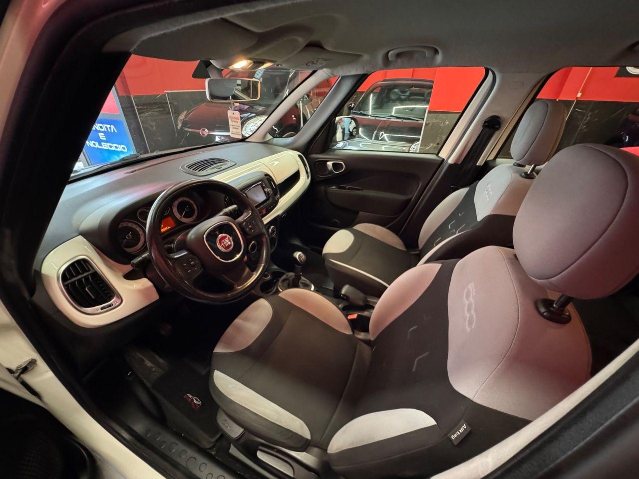 Fiat 500L 2015 — photo 11
