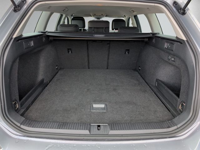 Passat Variant 1.5 TSI AHK+KAMERA+NAVI+LED+KLIMA