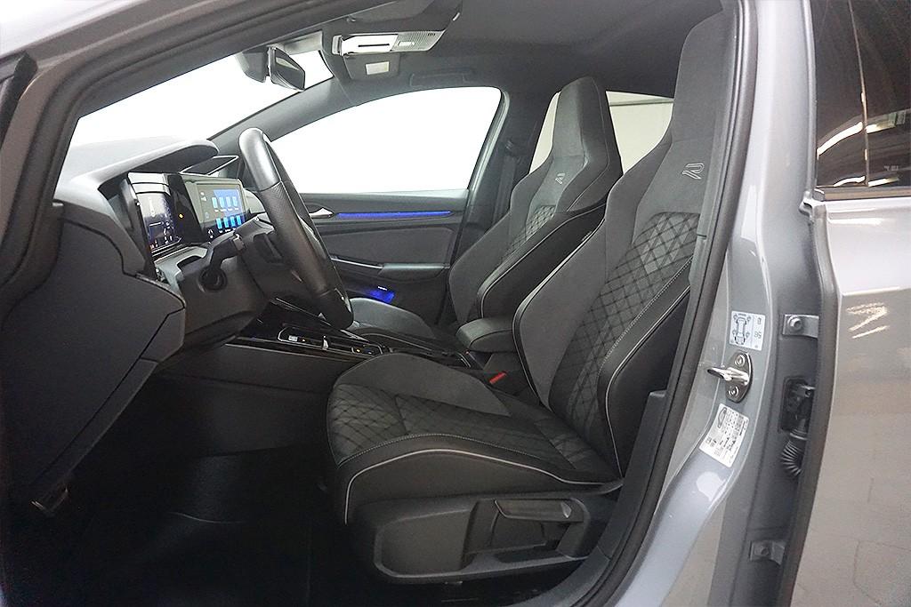 Volkswagen Golf 8 2.0TSI DSG 2xR-Line Virtual Pano Navi, миниатюра 8