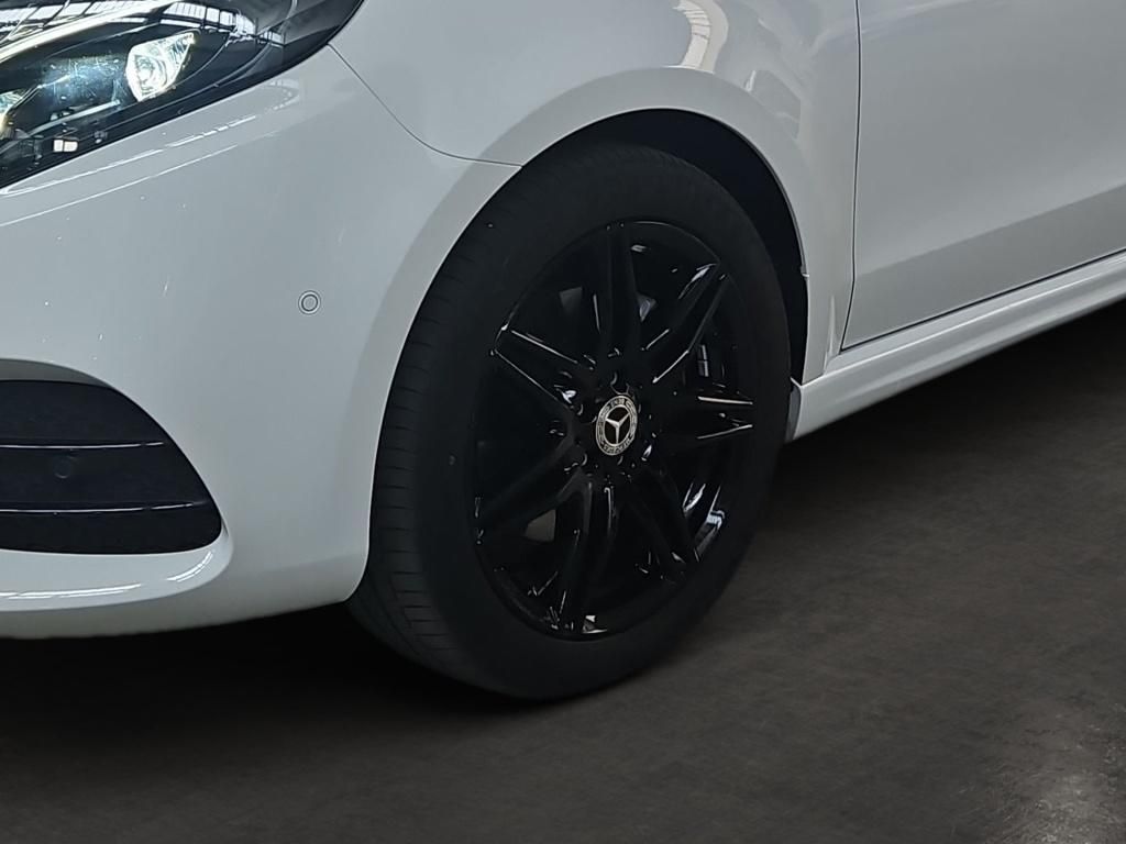 Fahrzeugabbildung Mercedes-Benz V 250 ED/L AMG 7 Sitze Tisch Pano AHK Sound DIST