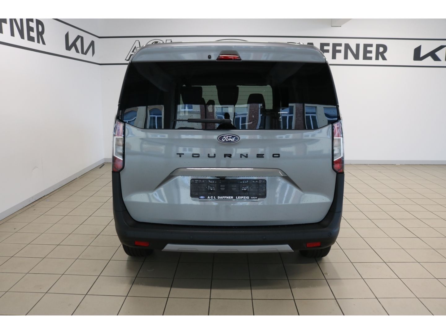 Fahrzeugabbildung Ford Tourneo Courier Active Navi ACC DAB SHZ LenkradH