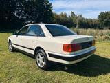 Audi 100 - weiße Audi 100
