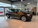 BMW X1 20 d xDrive X-Line AHK LEDER XENON 18" - BMW X-Reihe aus 2010