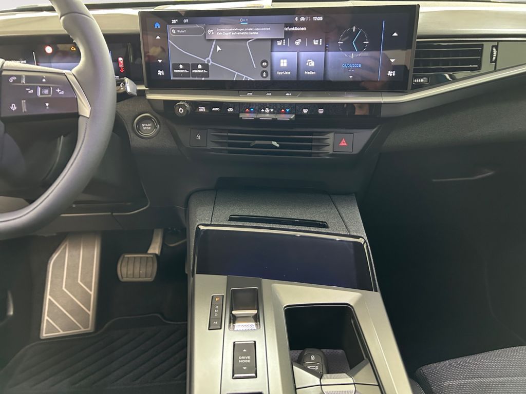 Fahrzeugabbildung Opel Grandland 1.2 DI Hybrid 48 V Automatik Edition