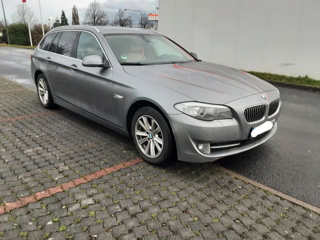 BMW 530 Baureihe 5 Touring 530d xDrive