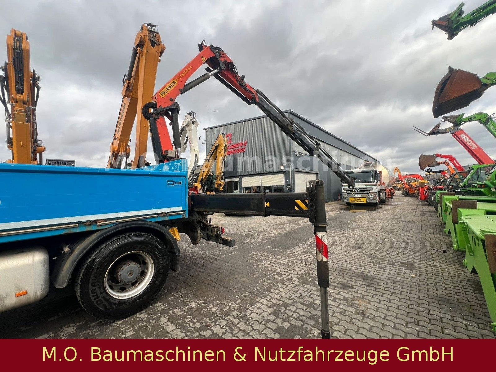 Fahrzeugabbildung Mercedes-Benz Arocs 2158 / Palfinger PK 14002