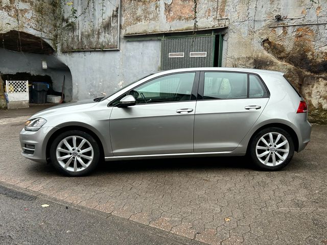 Volkswagen Golf VII Lim. Highline BMT*1.Hand*Navi*