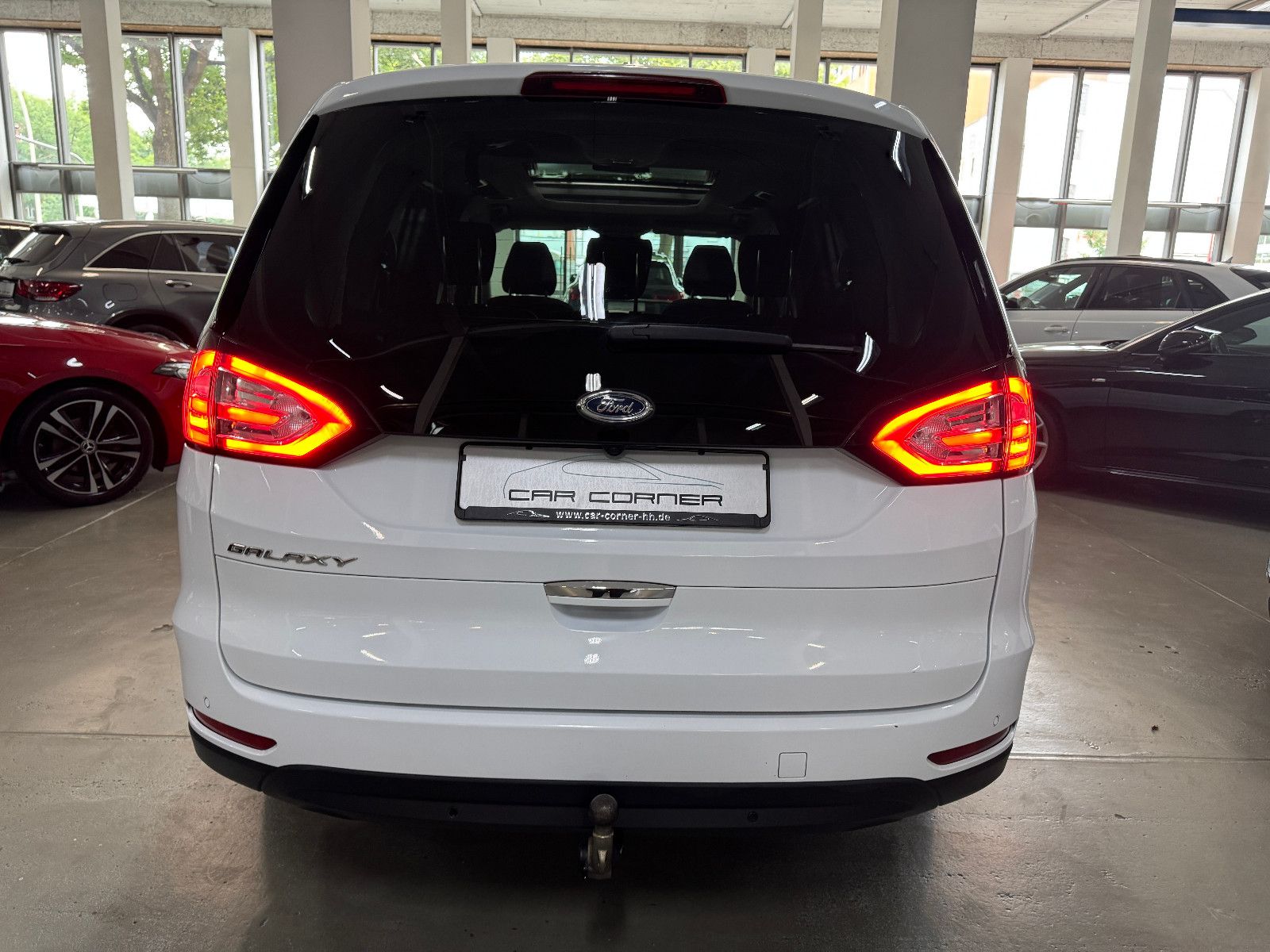 Fahrzeugabbildung Ford Galaxy TITANIUM SPORT AWD AUT 7-SITZER PANO VOLL