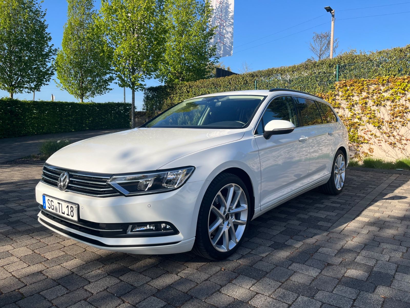 VW Passat Var 2.0 TDI Comf/AHK/CarPlay/LED/ACC