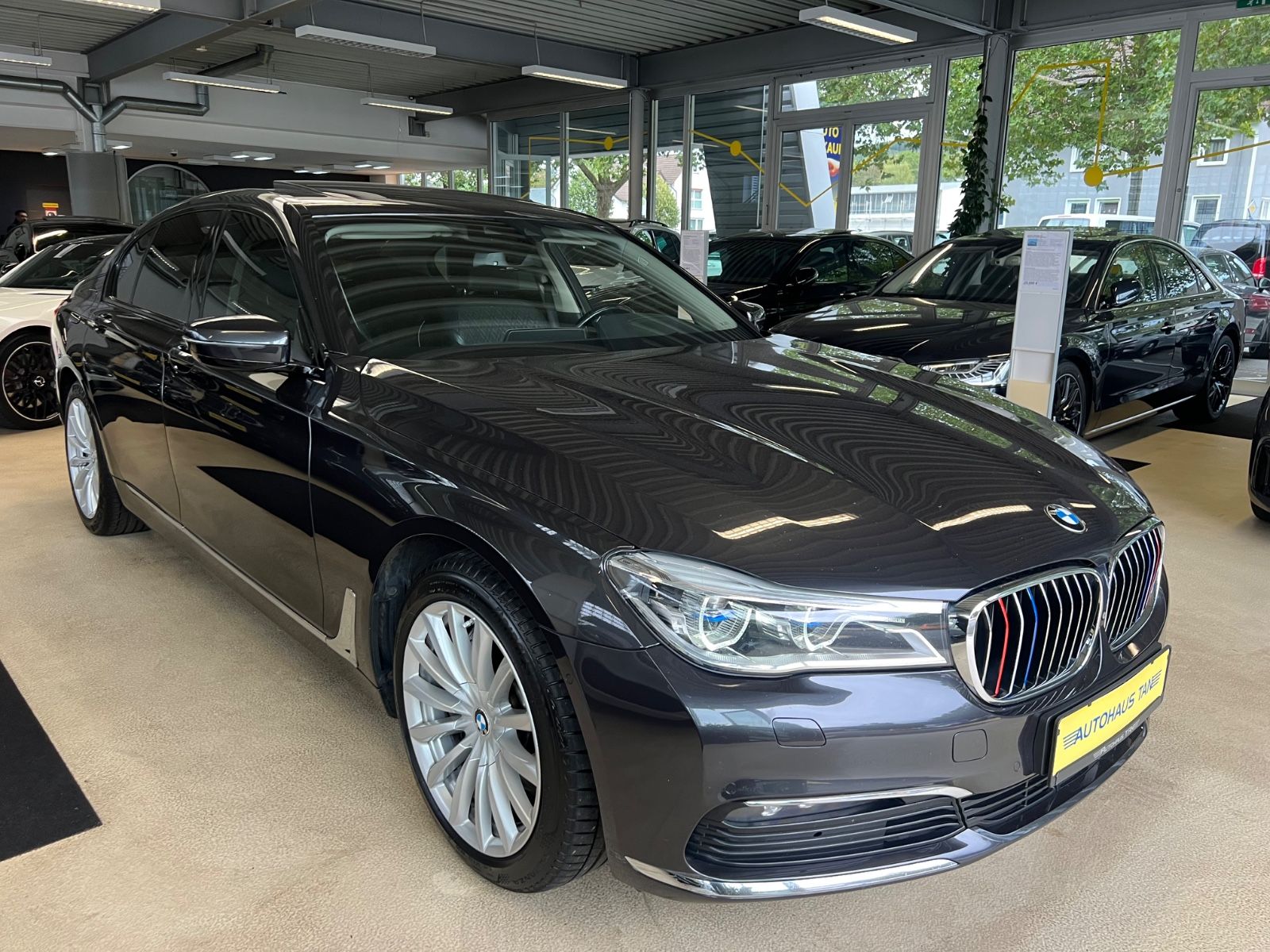 Fahrzeugabbildung BMW 740 d xDrive *MASSAGE* LEDER EXCLUSIVE *