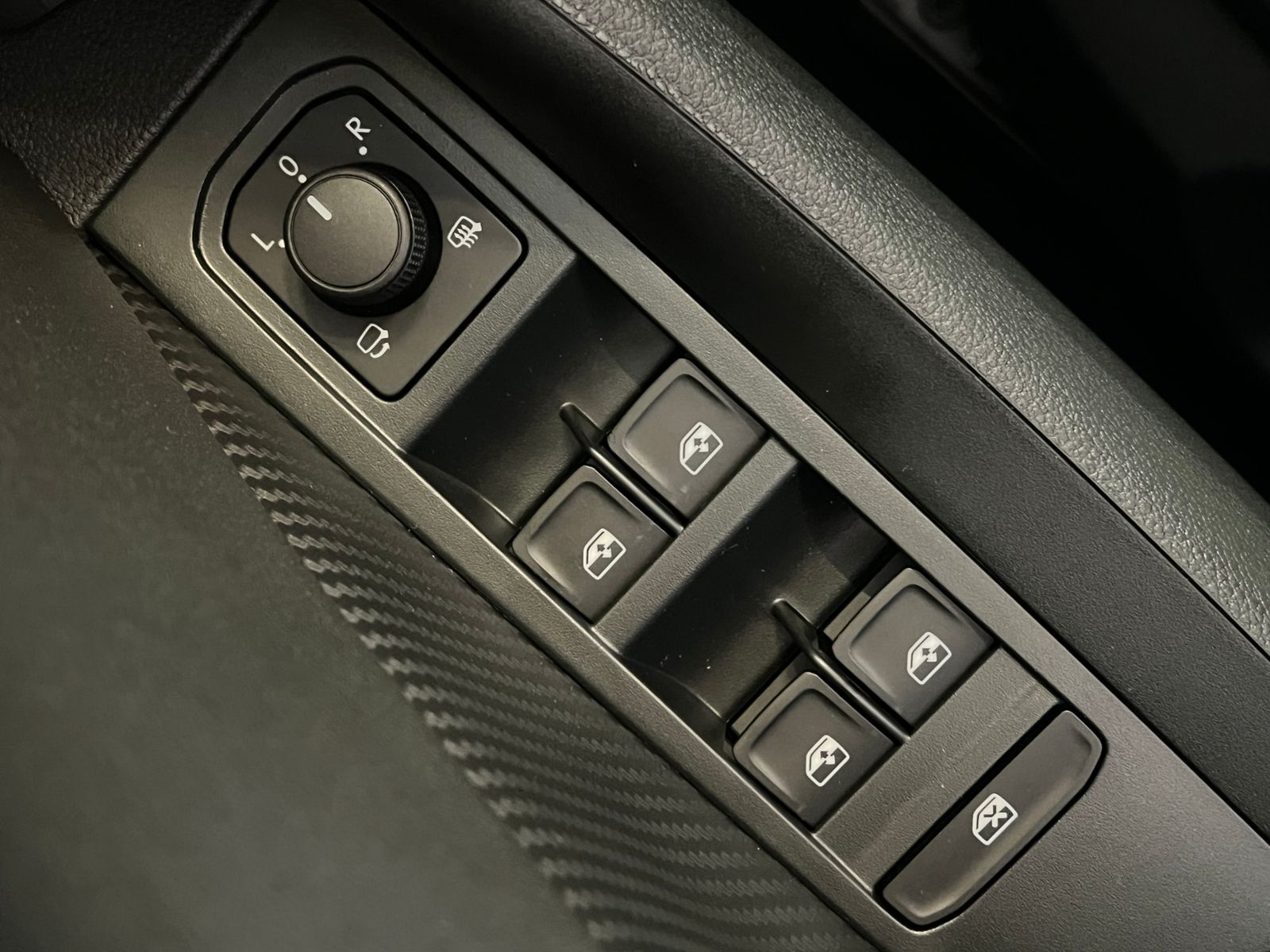 Fahrzeugabbildung SKODA Kamiq Monte Carlo 1.0 TSI DSG *AHK, Matrix-LED*
