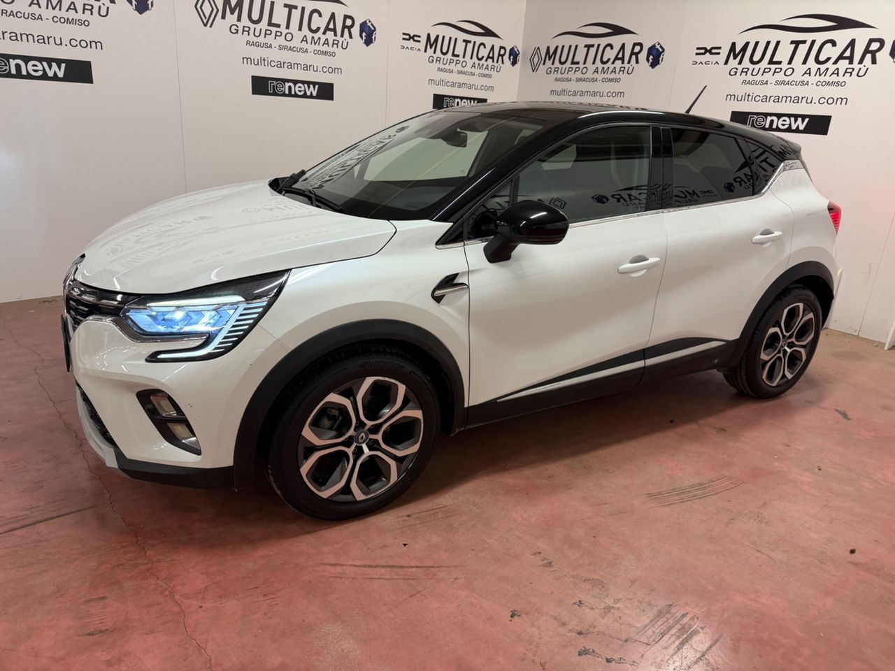 Renault Captur Full Hybrid E-Tech 145 CV Intens imagem 2