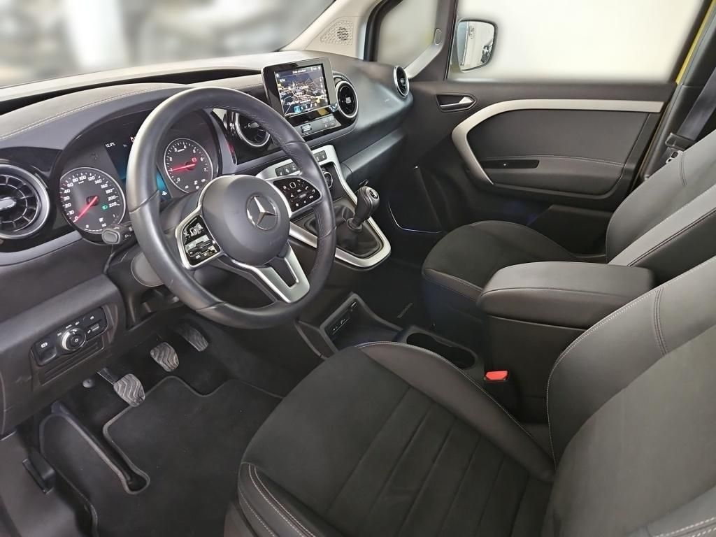 Fahrzeugabbildung Mercedes-Benz T 180 PROGRESSIVE Navi LED PTS RFK SHZ Tisch GRA