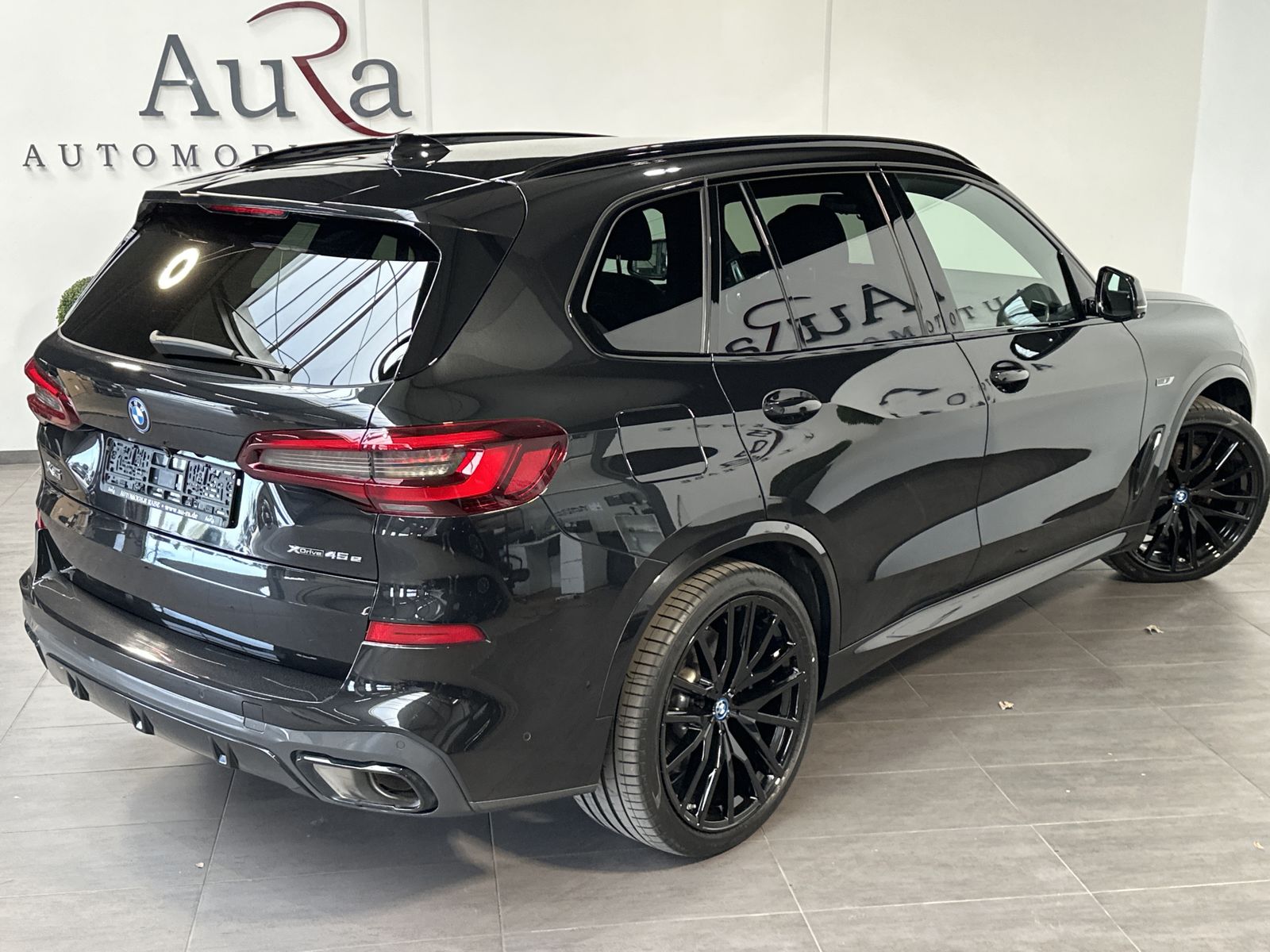 Fahrzeugabbildung BMW X5 xDrive45e M-Sport NAV+LASER+ACC+AHK+H/K+22ZO