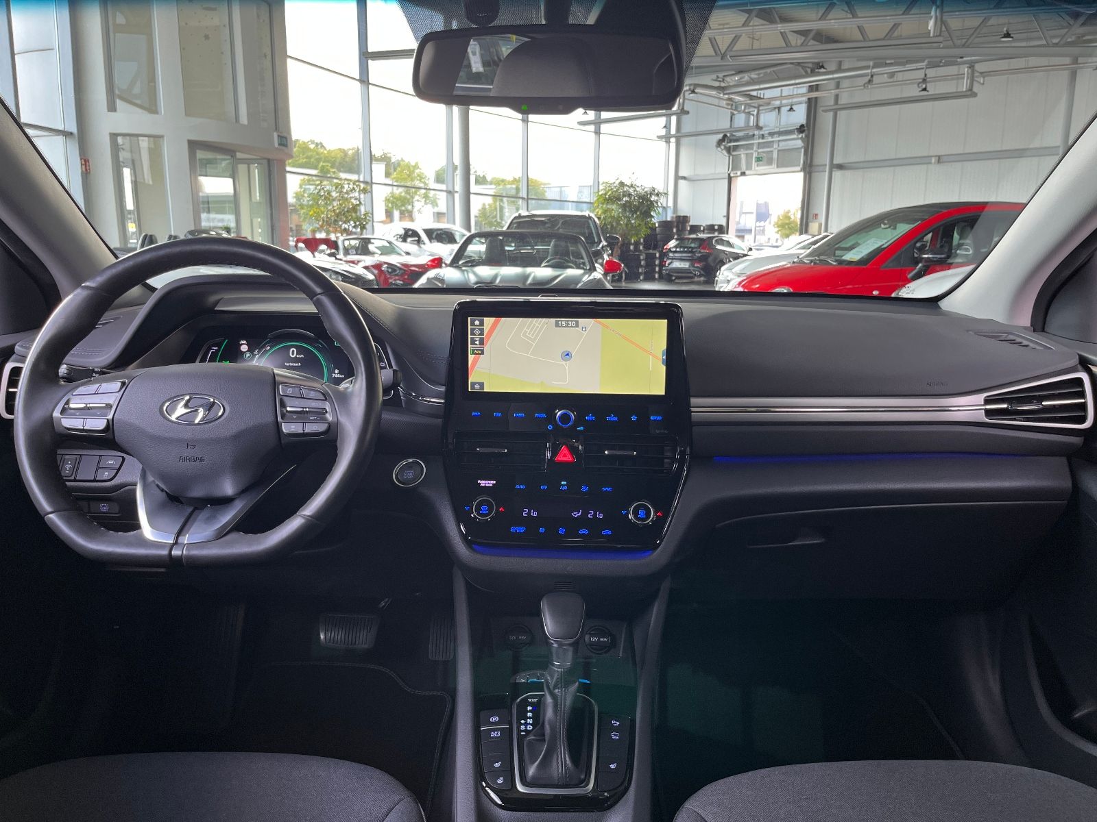 Fahrzeugabbildung Hyundai IONIQ Style Hybrid KLIMA LED NAV SHZ RFK