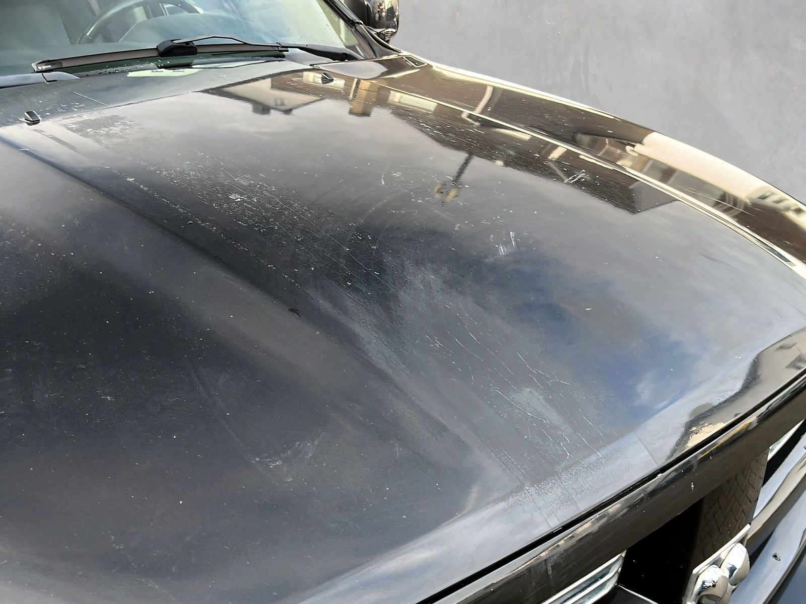 Fahrzeugabbildung Dodge RAM 1500 LPG 103L CREW CAB 1.HAND RF KAM AHK GSD