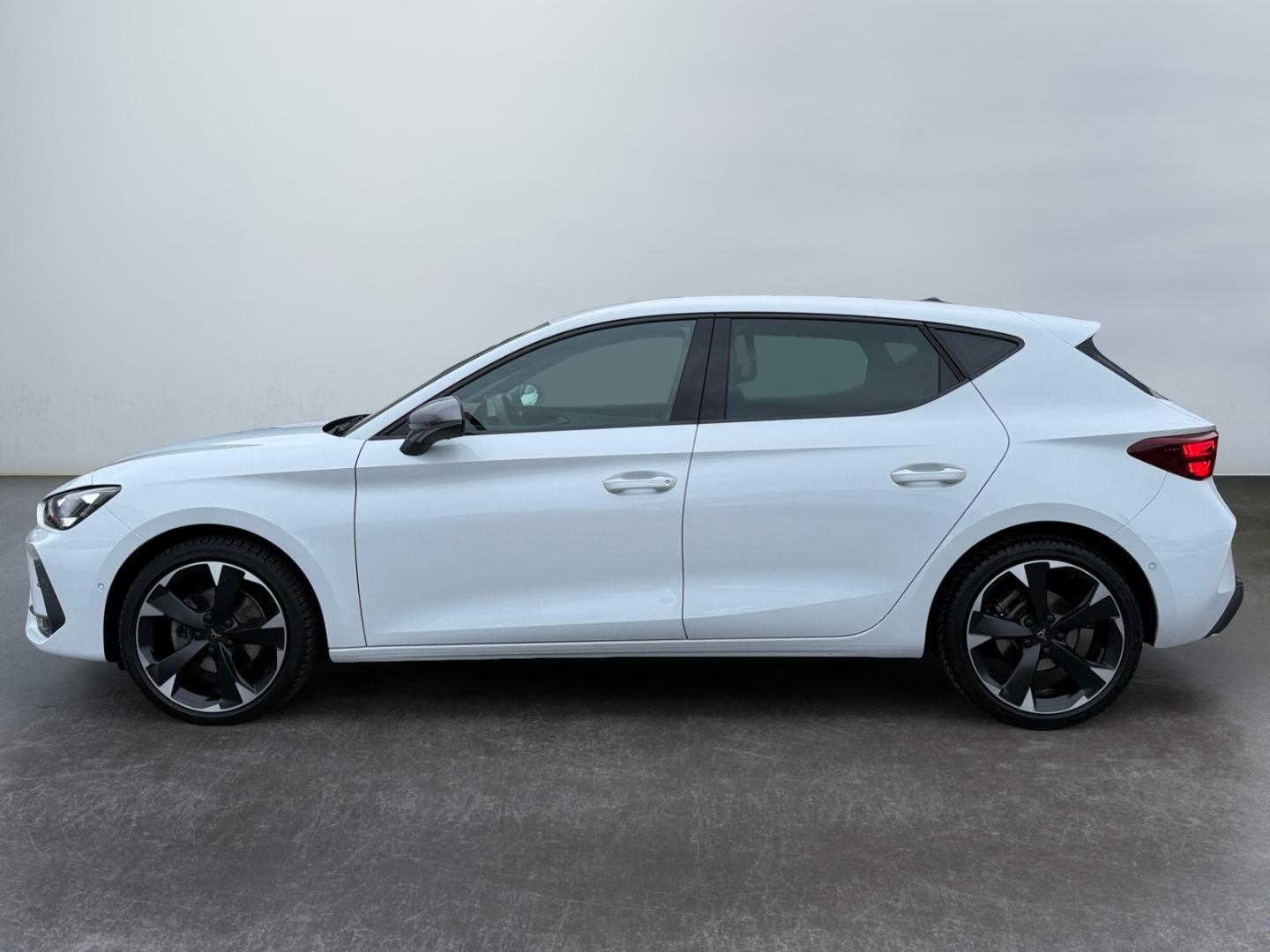 Cupra Leon 1.5 eTSI DSG *Matrix*ACC*Kessy*CAM*SHZ*Navi