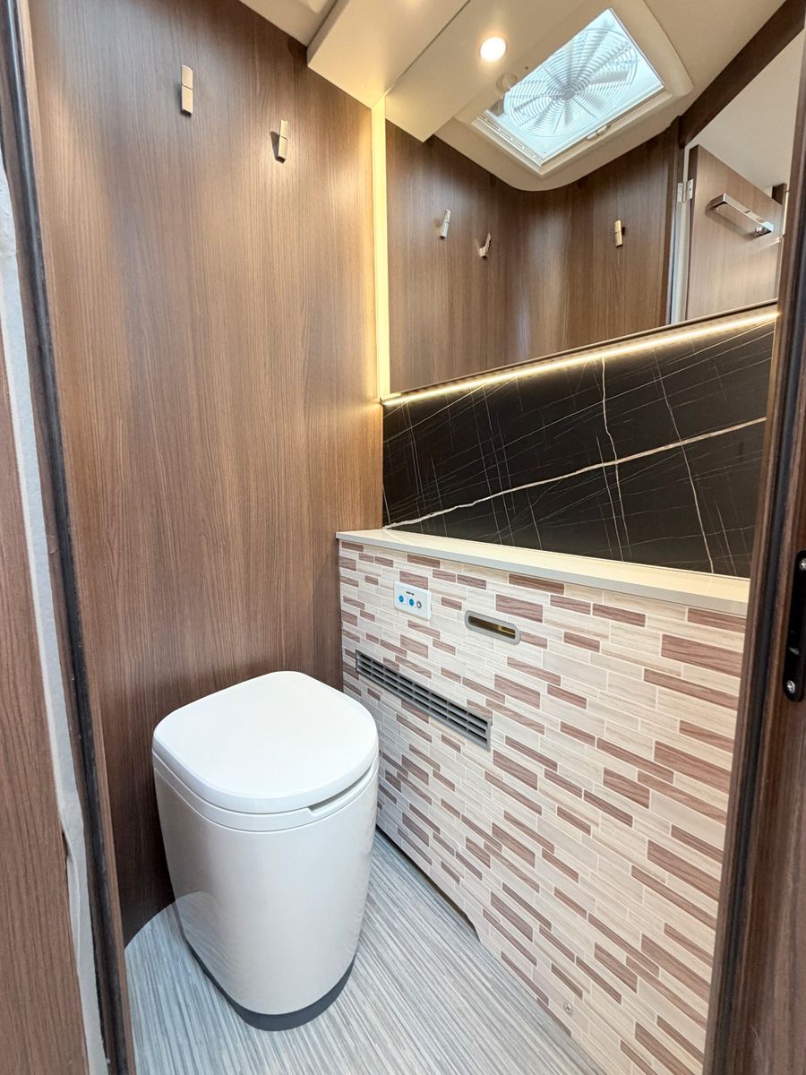 Fahrzeugabbildung Bürstner Elegance I 920 G