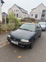 Opel Astra F 1.6  TÜV bis April - Opel Astra aus 1994: Kombi