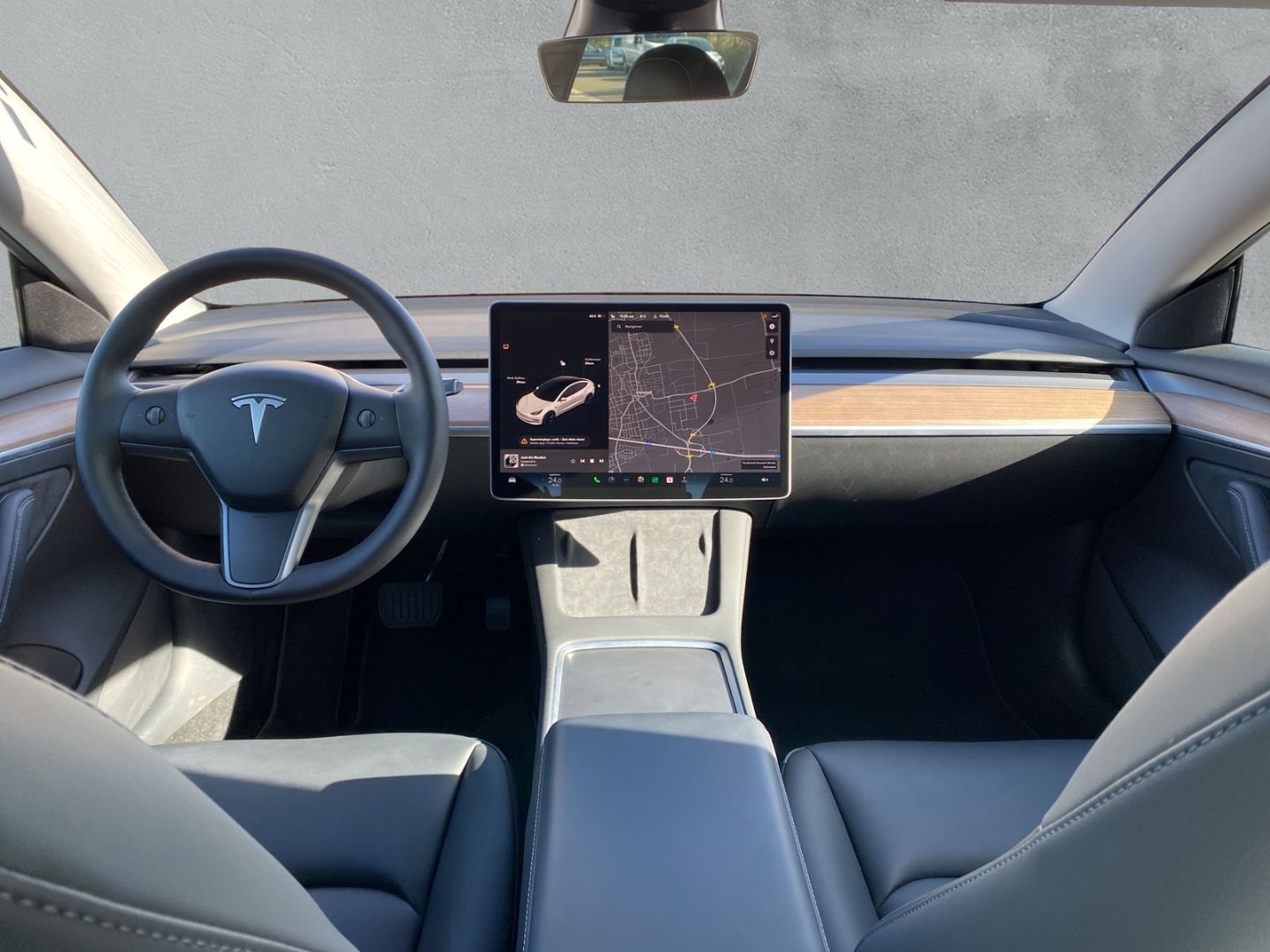 Fahrzeugabbildung Tesla Model 3 Long Range Dual AWD Autopilot*Pano*ACC*