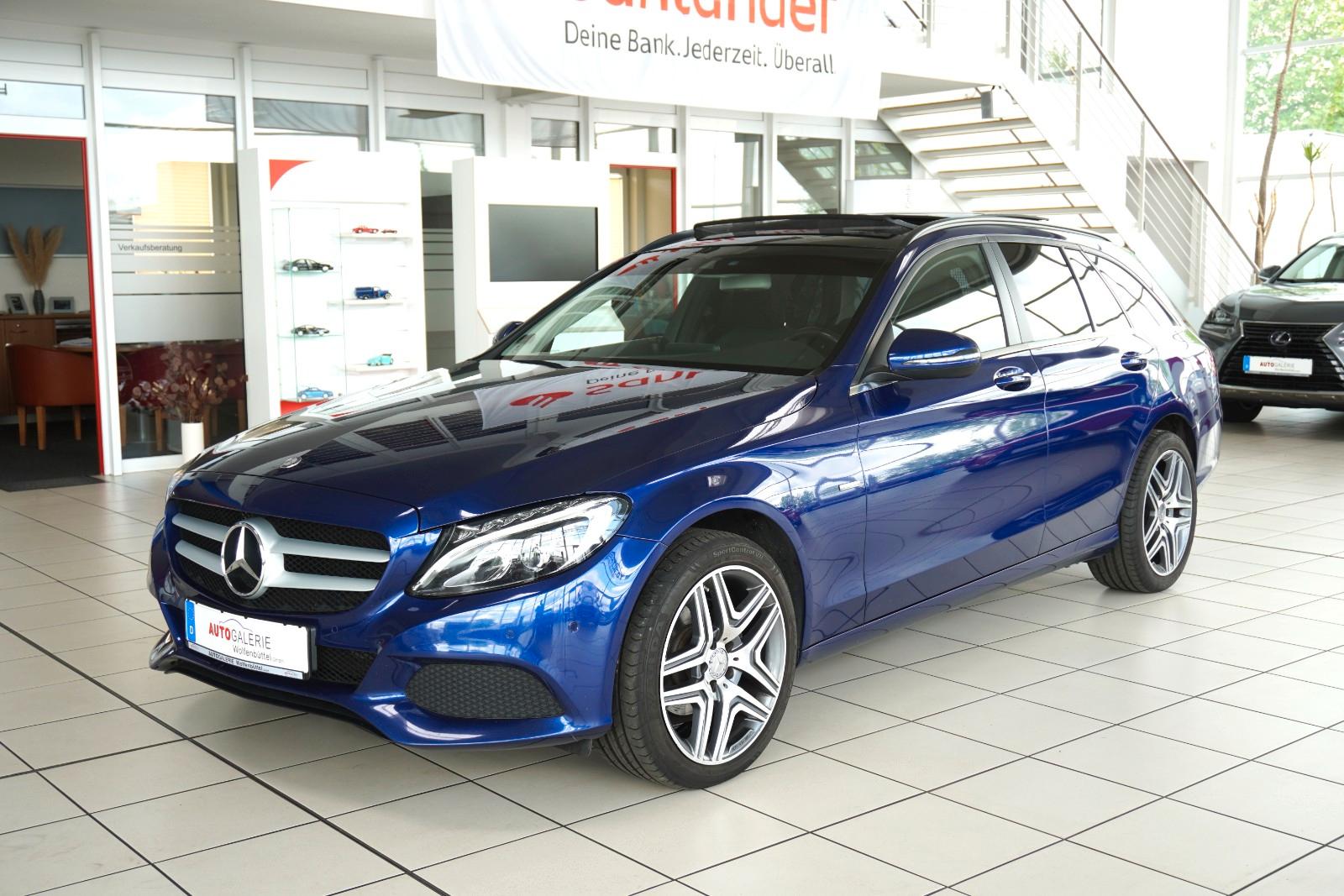 Mercedes-Benz C 200 d T-Modell AMG Pano AHK Standhzg.