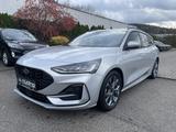 Ford Focus Turnier 1.0 EcoBoost Hybrid Aut. ST-Line X - Ford Focus mit Benzin-Antrieb: Kombi, Automatik