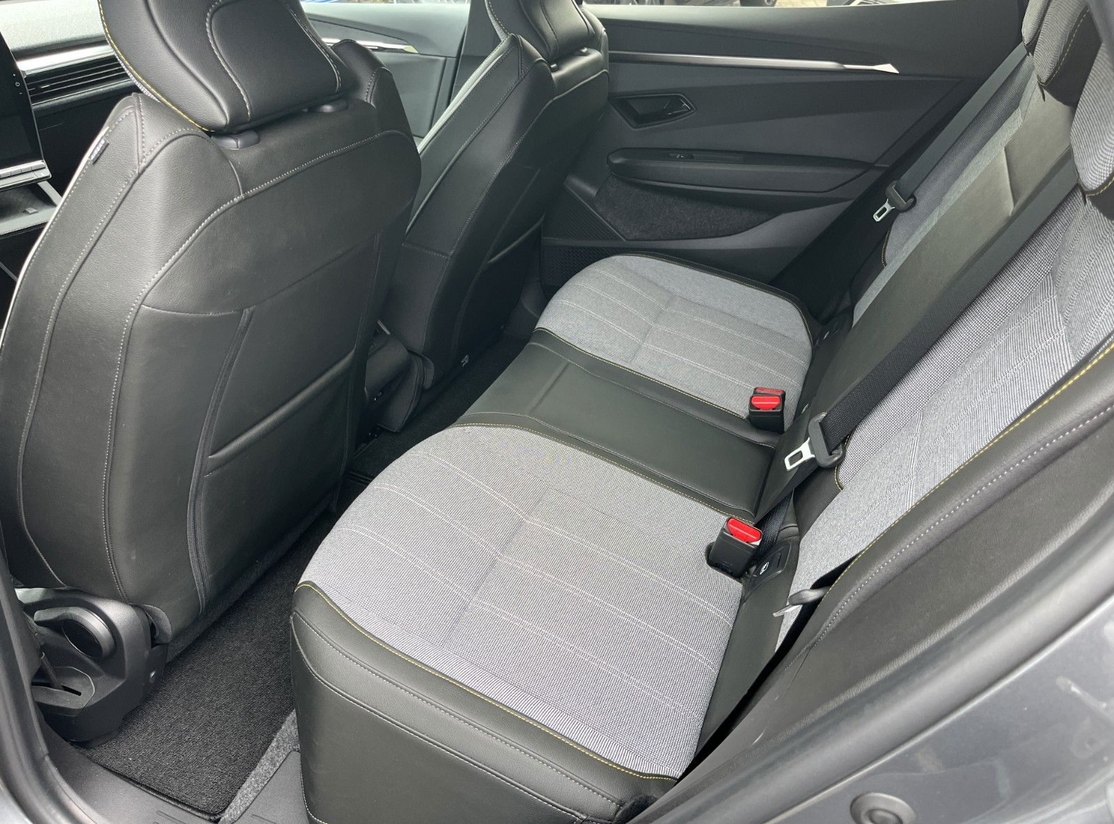Renault Megane E-TECH - Bild 20