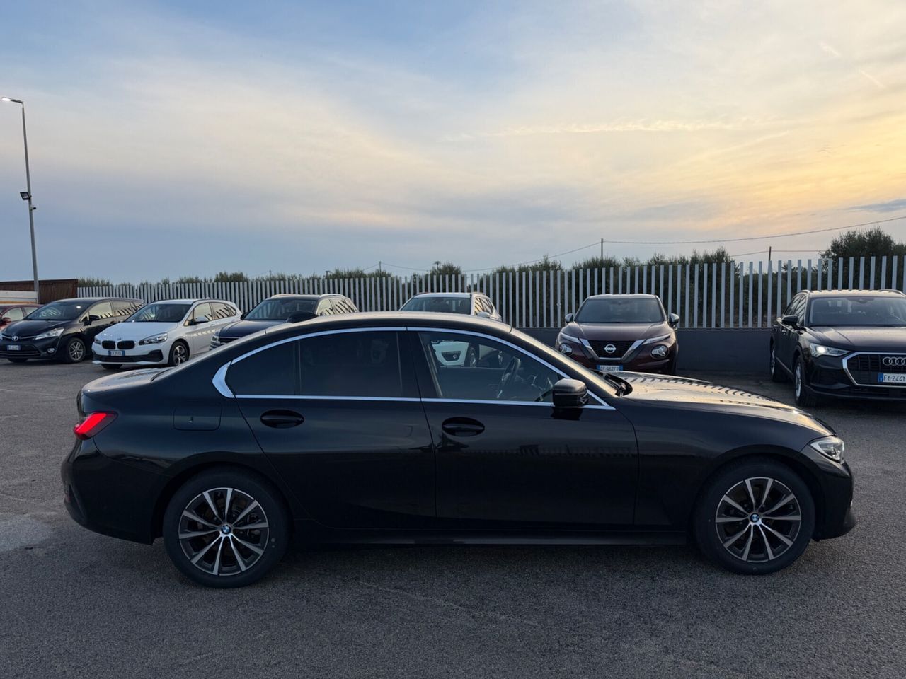BMW 320D 190 SPORT BERLINA MANUAL FUL LED MY20 imagem 3