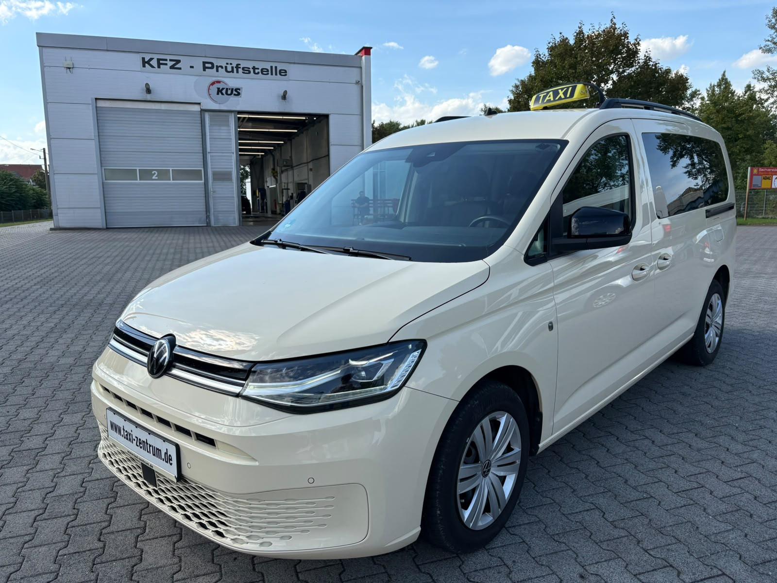 Volkswagen Caddy Maxi Taxi Mietwagen Kamera 7 Sitzer Klima