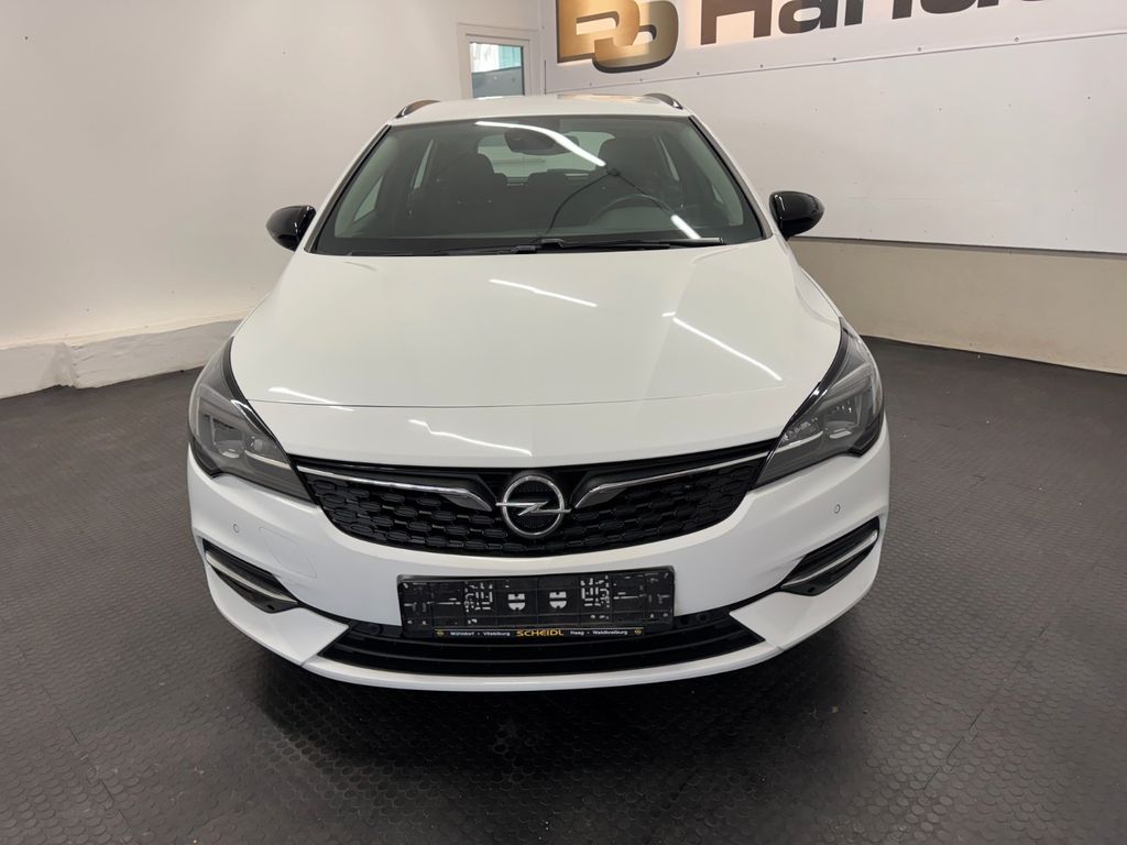 OPEL Astra K Sports Tourer*LED*NAVI*AUTOMATIK*PDC*AHK OPEL Astra K Sports Tourer*LED*NAVI*AUTOMATIK*PDC*AHK