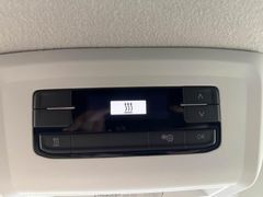 Fahrzeugabbildung Volkswagen T6.1 Transporter lang 2.0 TDI STDHZG+ACC+PDC