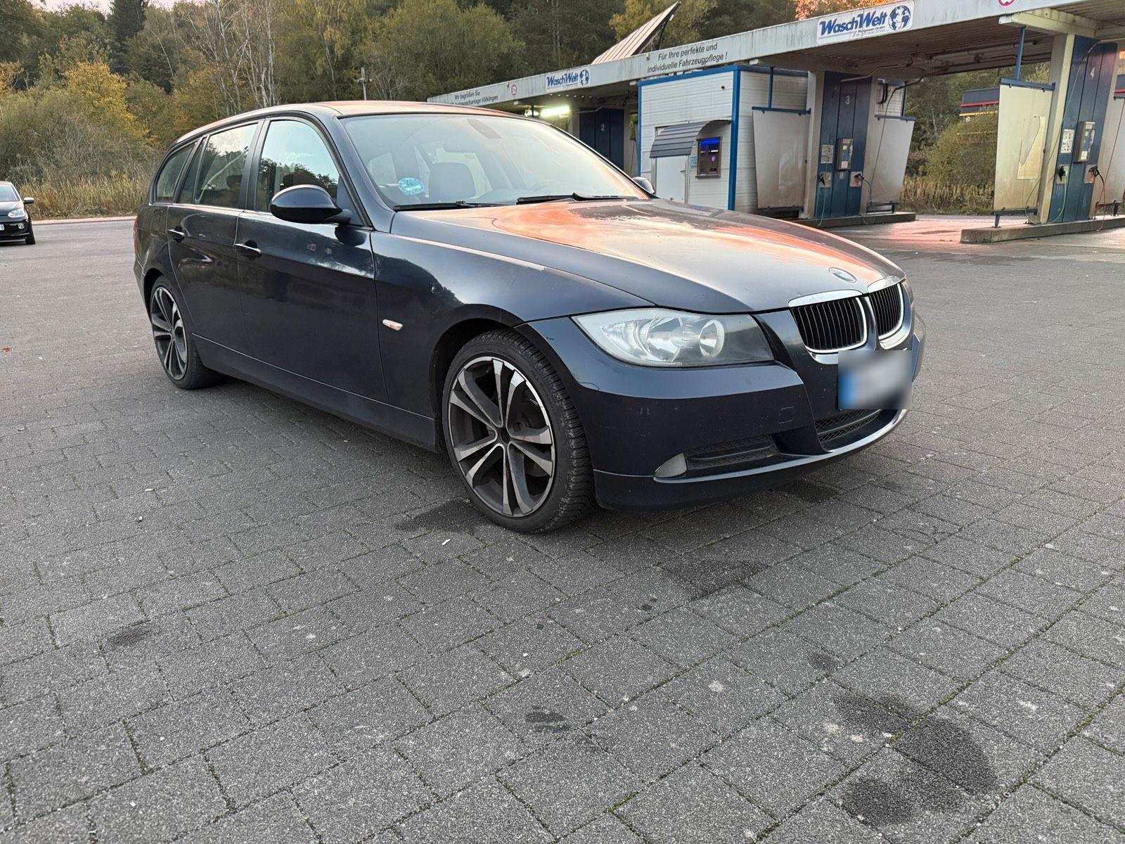 BMW 320