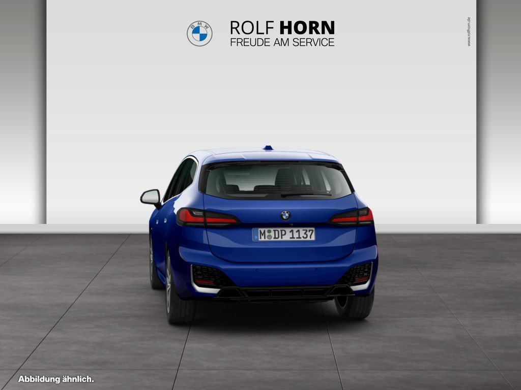BMW 223 Active Tourer - Bild 8