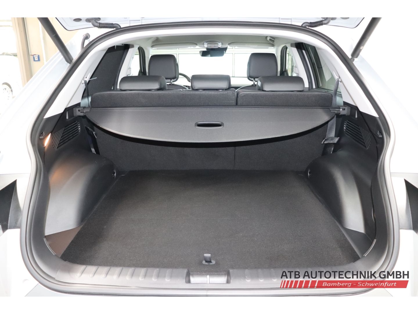 Fahrzeugabbildung Hyundai IONIQ 5 UNIQ 77,4 kWh 2WD 97,7% SOH HUD Navi Sou