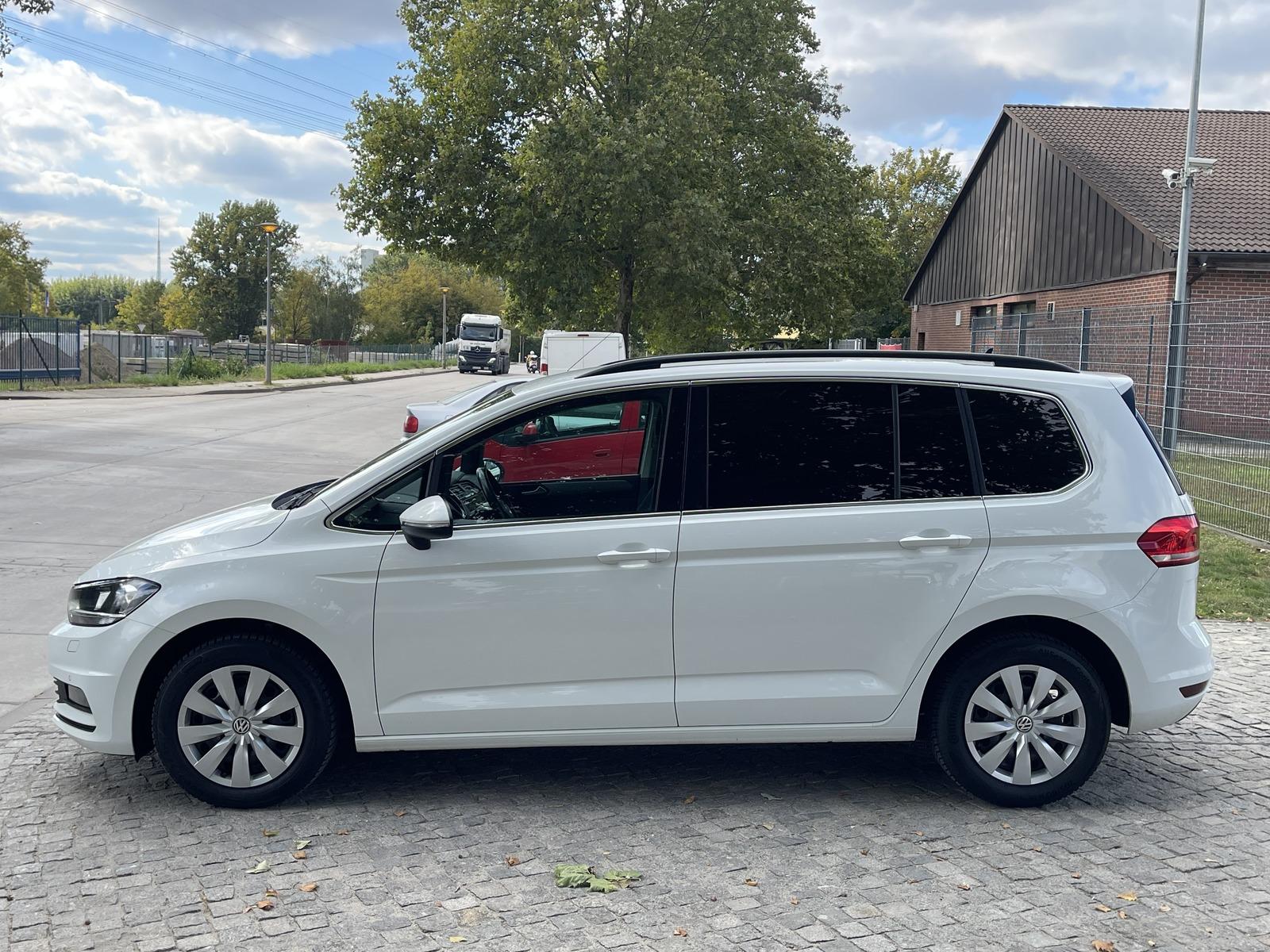 Volkswagen Touran 1.6 TDI BMT *7-Sitzer*HU/AU NEU*