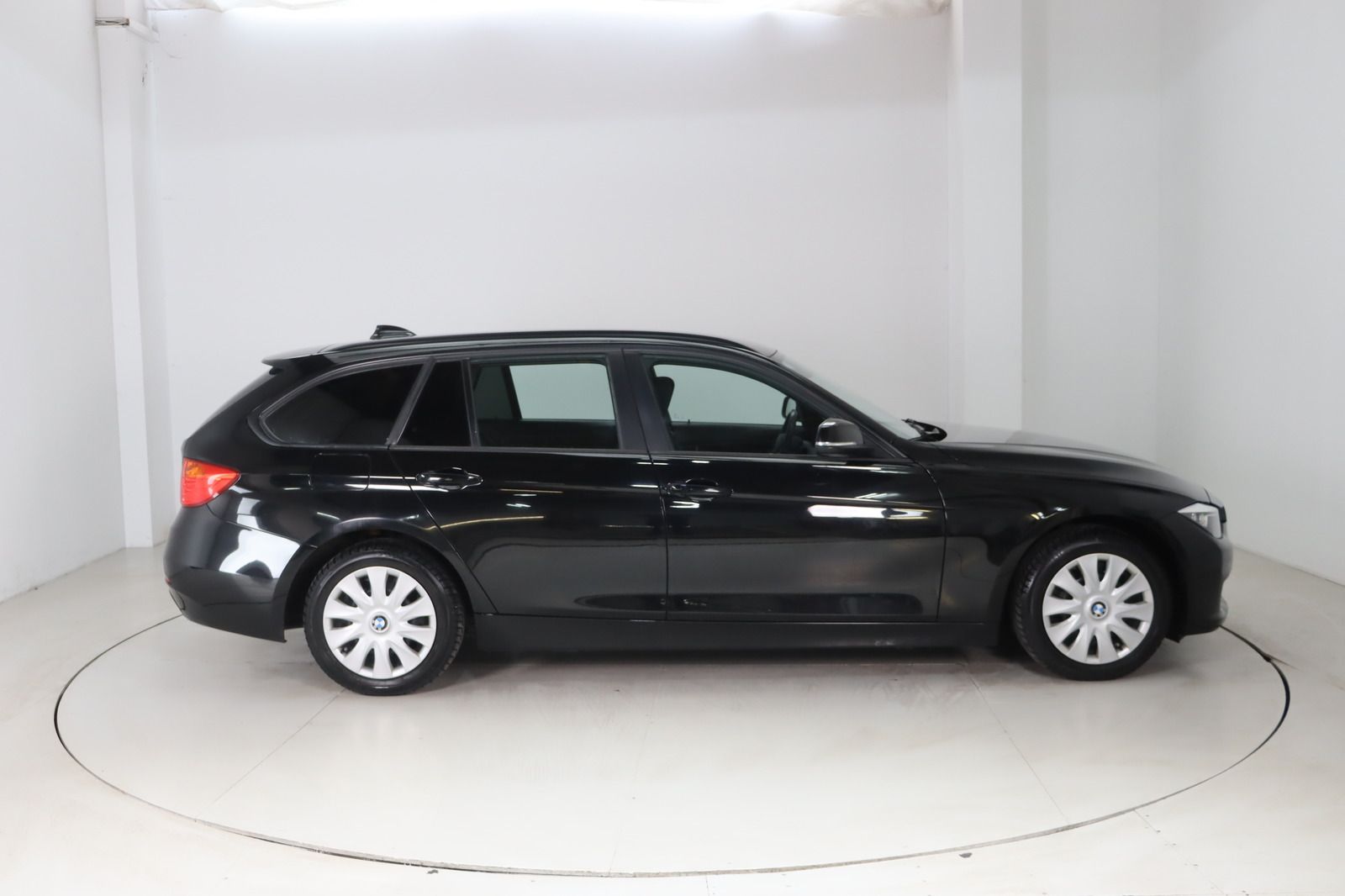 Fahrzeugabbildung BMW 316 i Touring