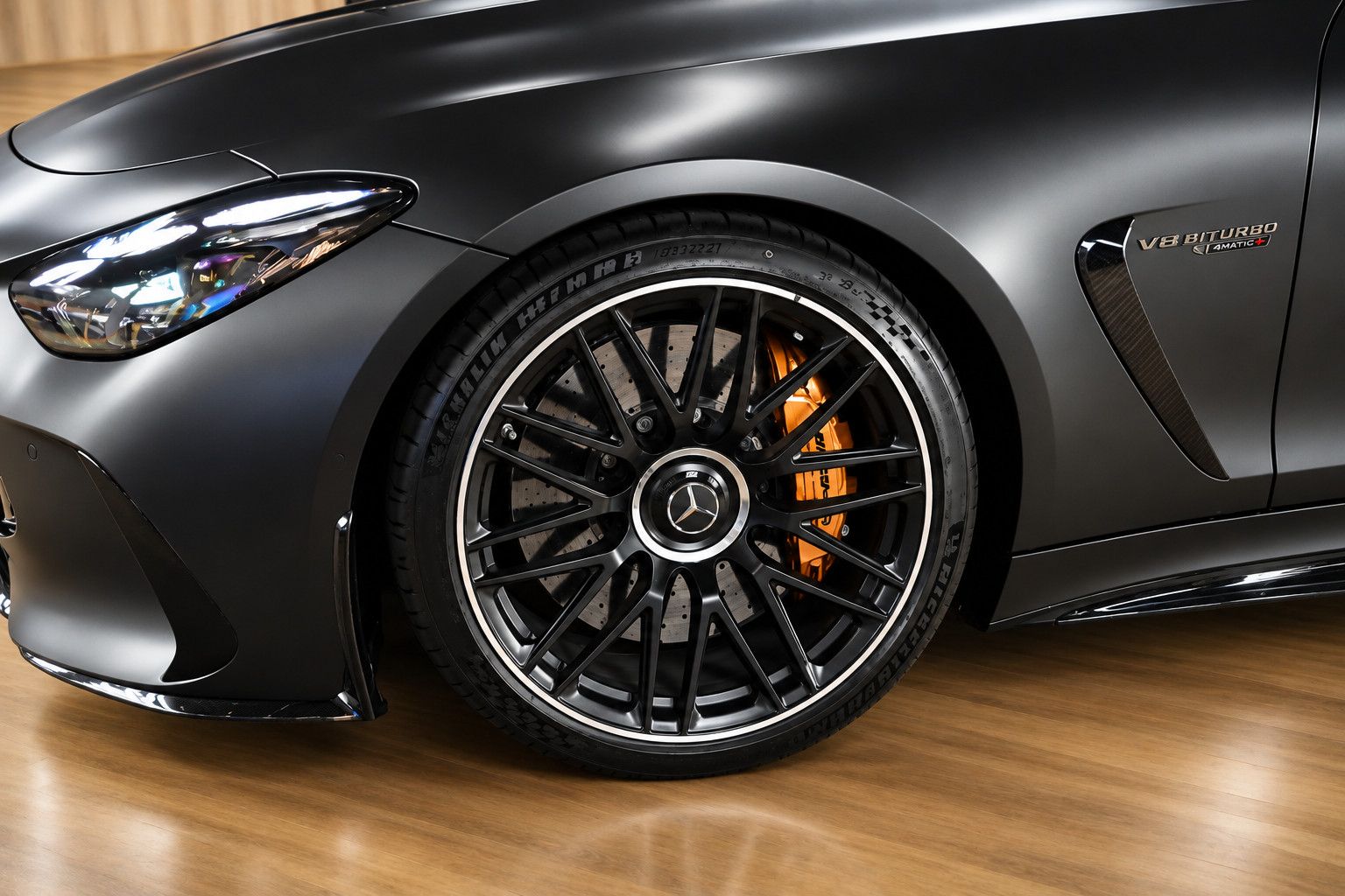 Fahrzeugabbildung Mercedes-Benz AMG GT 63 4Matic *AeroKit*Keramik*SchalenSitze*