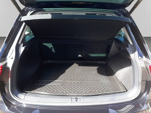 Fahrzeugabbildung Volkswagen Tiguan IQ.DRIVE 1.5TSI AHK eleHeck Kamera Navi