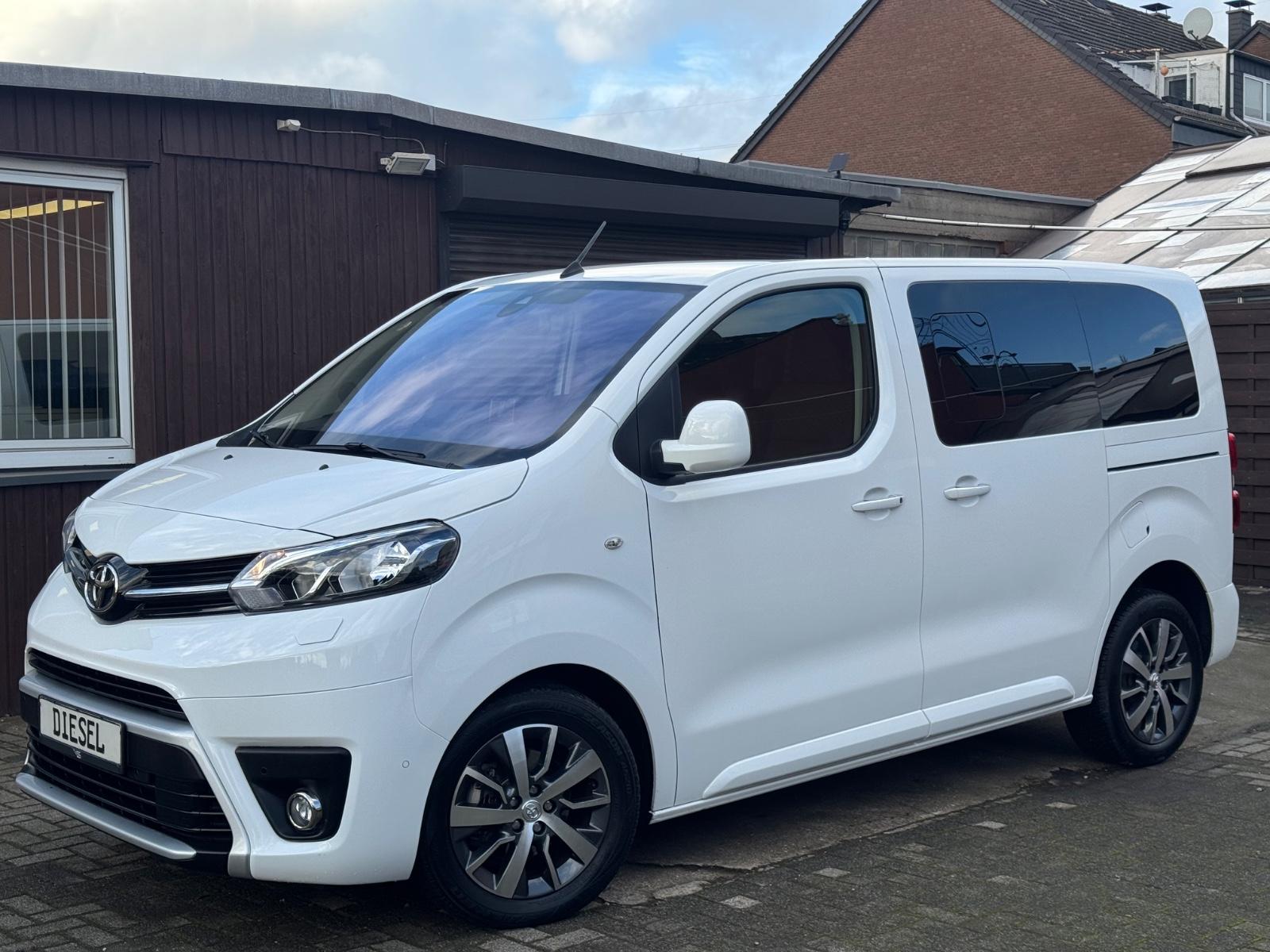 Toyota Proace (Verso) compact Team Deutschland