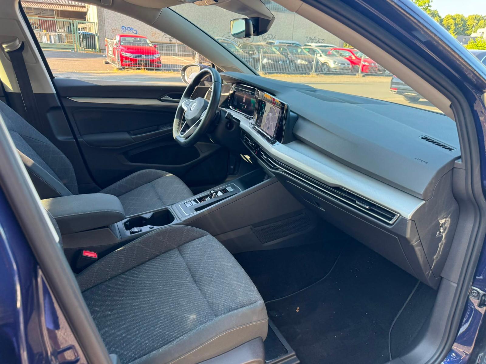 Volkswagen Golf VIII Lim. Life eTSI, миниатюра 11