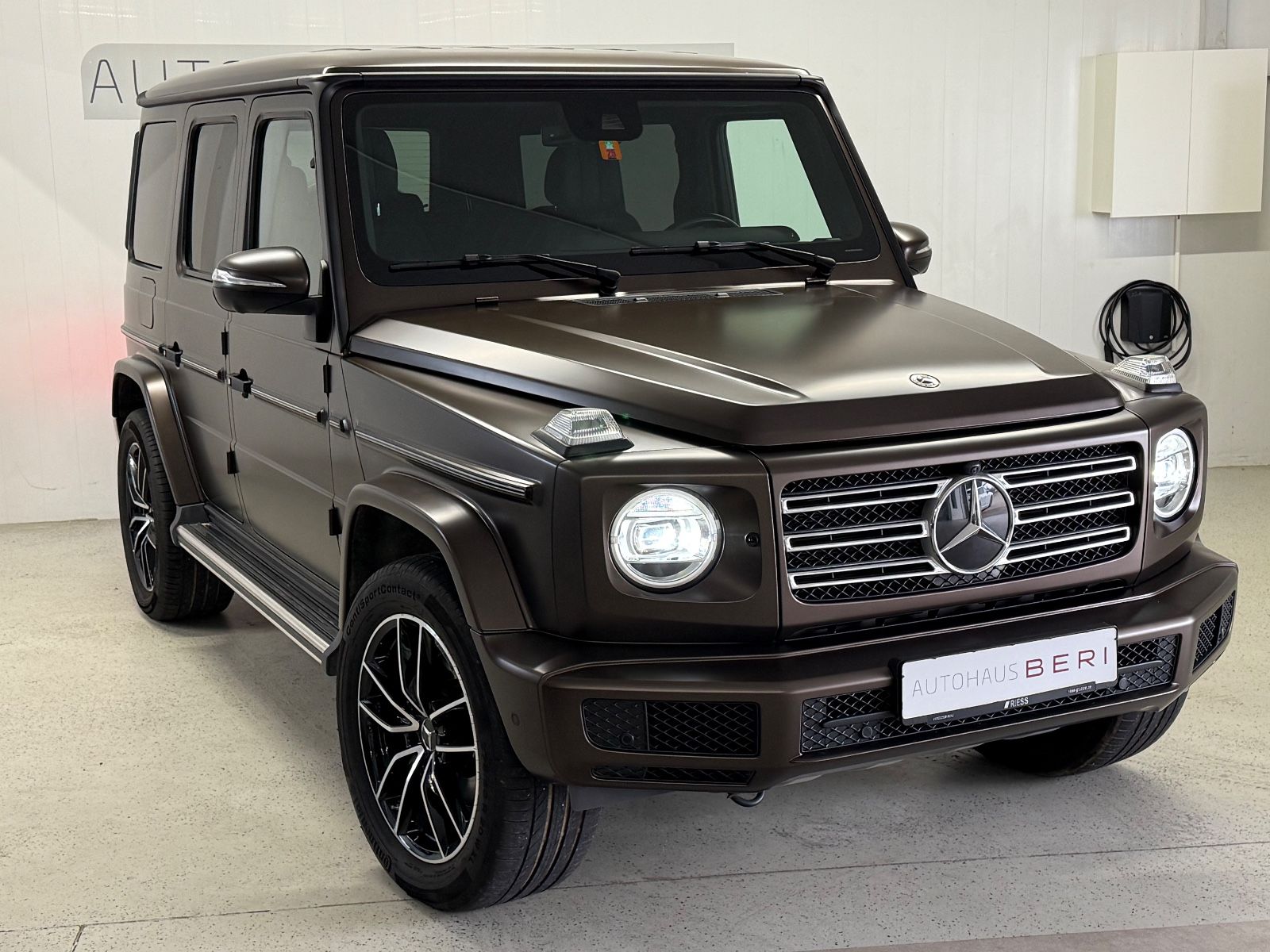 MERCEDES-BENZ G 400 d *AMG-20-Zoll"Designo Magno*