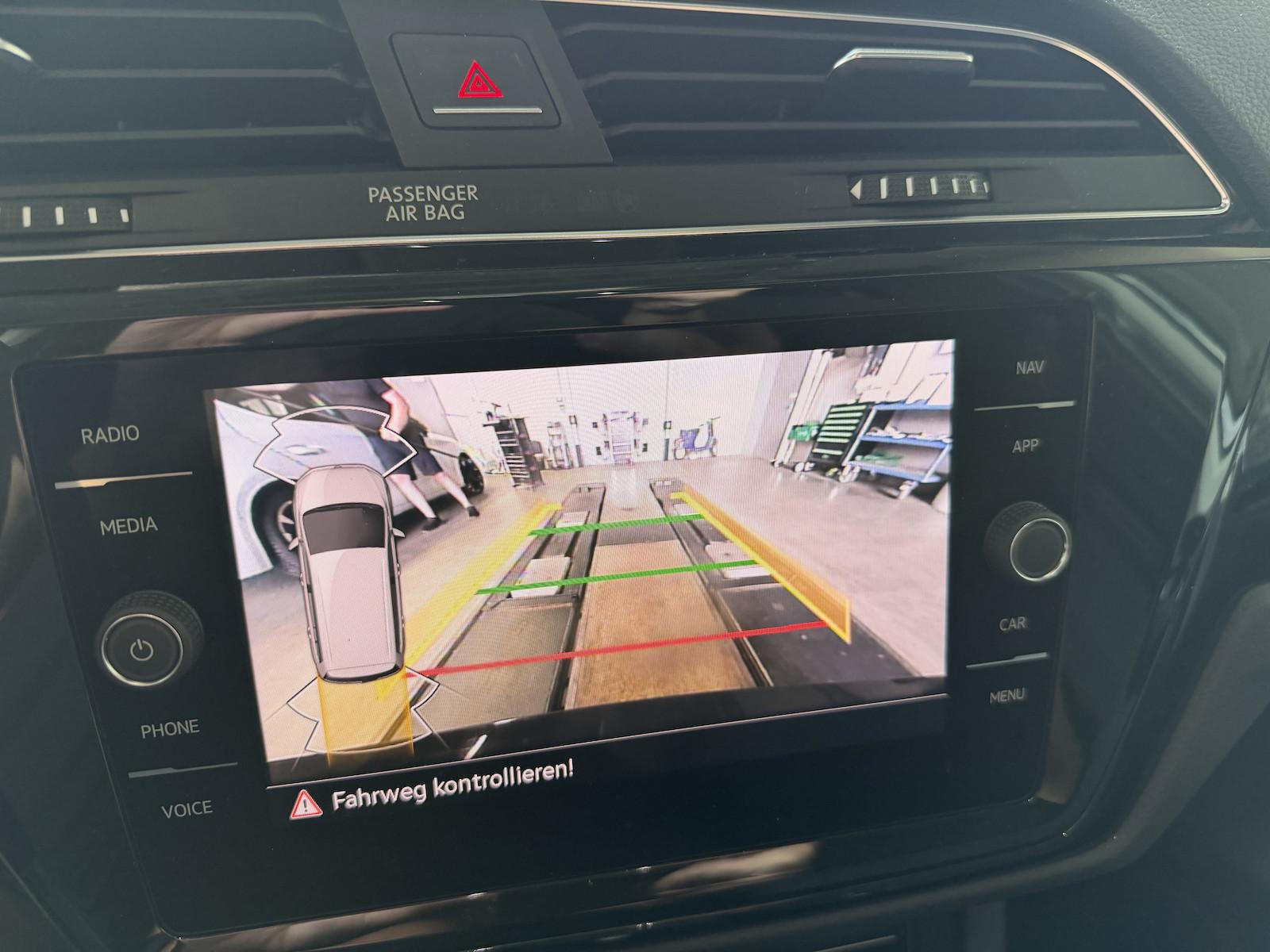 Volkswagen Touran 1,5TSI DSG Highline LED 7 Sitze NAVI AHK, миниатюра 15