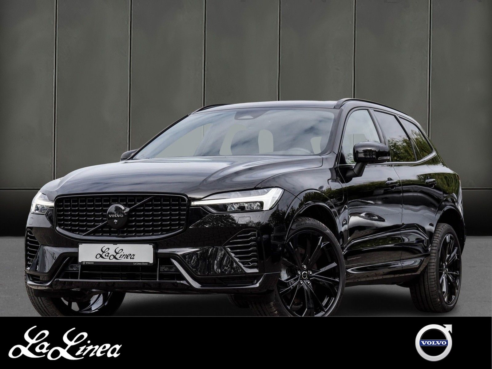 Volvo XC60 T6 Plus Black Edition  Plug-In  AWD Panoram