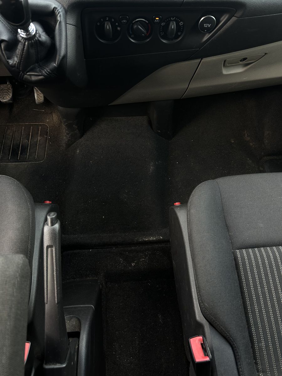 Fahrzeugabbildung Ford Tourneo Custom 300 L1 SHZ+PP+AHK+SH+BLUETOOTH+TE